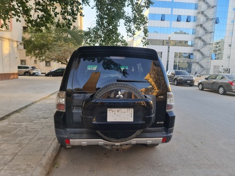 Riyadh, Vehicles, Cars & Trucks , SAR 24500,  Mitsubishi Pajero,  2008,  Automatic,  348 KM,