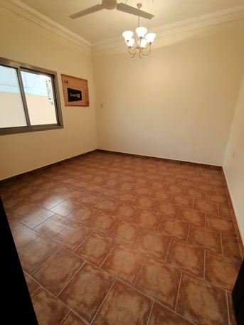 Tubli, Apartments, Flats, Houses & Villas, BHD 200/month,  2 BR,  *** 2 BHK Spacious Family Flat For Rent In Tubli With Electricity*35529070