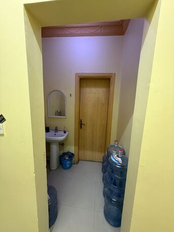 Riyadh, Rooms for Rent, SAR 1650/month,  Furnished,  1216 Sq. Meter,  Well-settled Bachelor Room Available For Rent In Al Wazarat, Riyadh