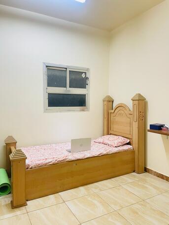 Al Batha, Rooms for Rent, SAR 900/month,  Furnished,  100 Sq. Feet,  SINGLE ROOM AVAILABLE IN A TWO BEDROOM HALL APARTMENT For INDIAN BACHELOR