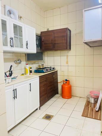 Al Batha, Rooms for Rent, SAR 900/month,  Furnished,  100 Sq. Feet,  SINGLE ROOM AVAILABLE IN A TWO BEDROOM HALL APARTMENT For INDIAN BACHELOR