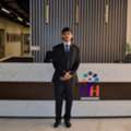 Seeking Restaurant Waiter Job