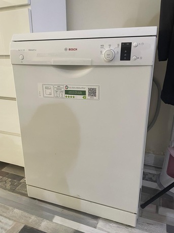 Riyadh, Appliances, SAR 1100,  Dishwasher (Bosch) - Excellent Condition (Like Brand New) Granata Area