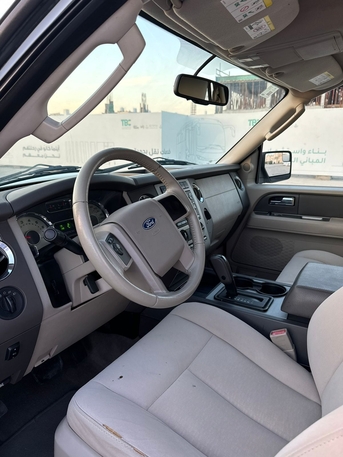 Dammam, Vehicles, Cars & Trucks , SAR 37000,  Ford Expedition,  2013,  Automatic,  243000 KM,