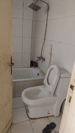 Al Malaz, Rooms for Rent, SAR 1000/month,  Furnished Single Bedroom Wid Washroom For 1 Person Bachelor.  Near Metro Al Malaz, Riyadh