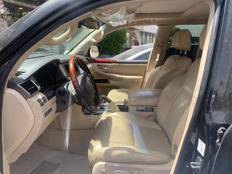 Al Olaya, Vehicles, Cars & Trucks , SAR 125000,  Lexus LX 570,  2013,  Automatic,  330000 KM,