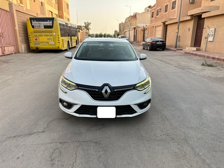 Riyadh, Vehicles, Cars & Trucks , SAR 26000,  Renault Megane,  2021,  Automatic,  114000 KM,    1st Owner N Accident Free Car For Sales