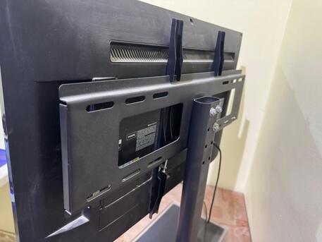 Riyadh, Electronics, SAR 300,  For Sale: Samsung LED TV (32