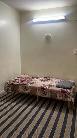 Al Malaz, Rooms for Rent, SAR 1300/month,  Furnished,  0 Sq. Yard,  I Want To Rent Out A Furnished Room For Executive Bachelor In Family Flat