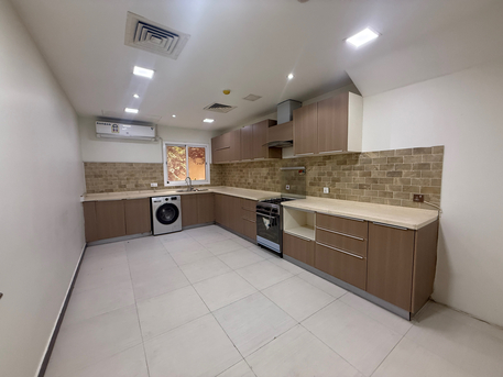 Tubli, Apartments, Flats, Houses & Villas, BHD 300/year,  3 BR,  Do You Looking Spacios 3 Bhk Flat???spacious Semi Furnished 3 Bhk