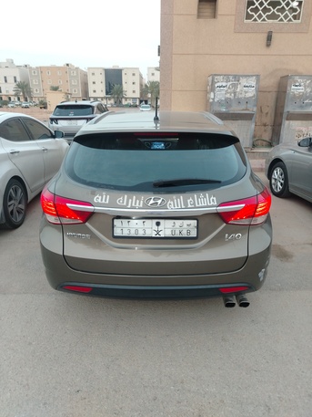 Riyadh, Vehicles, Cars & Trucks , SAR 27000,  Hyundai I40,  2012,  Automatic,  175651 KM,   ,house Car,v.limited Mileage,best Condition With Best Interior And Price
