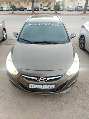 Riyadh, Vehicles, Cars & Trucks , SAR 27000,  Hyundai I40,  2012,  Automatic,  175651 KM,   ,house Car,v.limited Mileage,best Condition With Best Interior And Price
