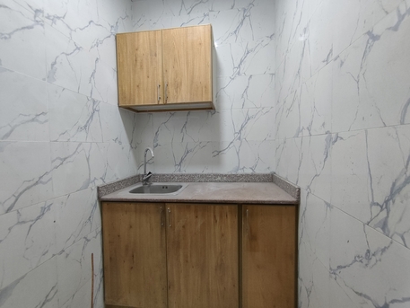 Juffair, Apartments, Flats, Houses & Villas, BHD 160/year,  1 BR,  Juffair:- Spacious Studio Flat On Rent With Split Ac Unlimited Ewa..