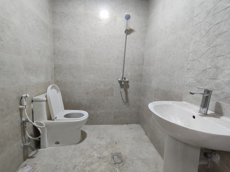 Juffair, Apartments, Flats, Houses & Villas, BHD 160/year,  1 BR,  Juffair:- Spacious Studio Flat On Rent With Split Ac Unlimited Ewa..