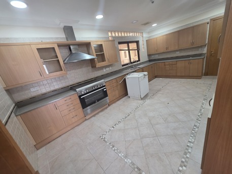 Manama, Apartments, Flats, Houses & Villas, BHD 600/month,  Furnished,  3 BR,  BHD:600/month SEMI FURNISHED 3BHK APARTMENT FOR RENT IN UMMULHASSAM -: MUNEEB *35041493**