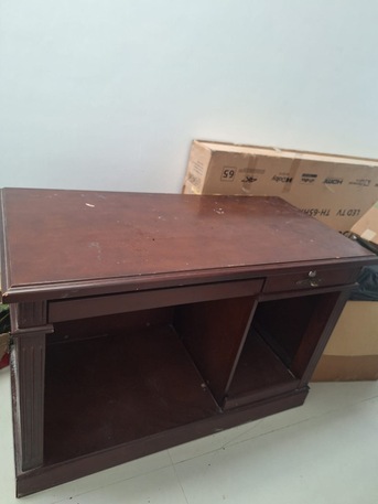 Al Hazm, Household Items, SAR 500,  32 Inch Smart TV, Electric Oven Grill, Desk Table, Wooden Table