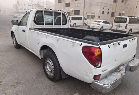 Jeddah, Vehicles, Cars & Trucks , SAR 26000,  Mitaubishi Pickup L200,  2010,  Automatic,  273000 KM,  Mitsubishi L200 Pickup Diesel Single Cabin