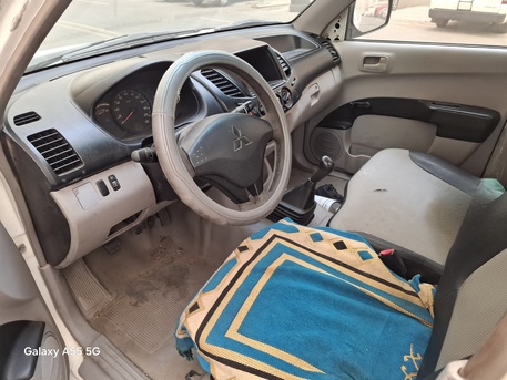 Jeddah, Vehicles, Cars & Trucks , SAR 26000,  Mitaubishi Pickup L200,  2010,  Automatic,  273000 KM,  Mitsubishi L200 Pickup Diesel Single Cabin