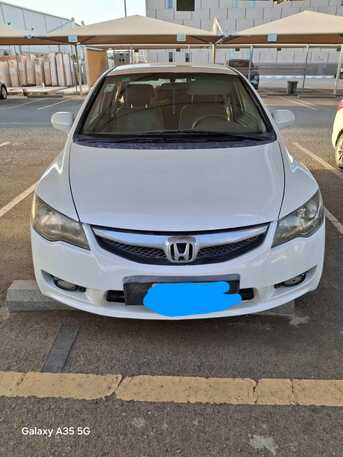 Jeddah, Vehicles, Cars & Trucks , SAR 14000,  Honda CIVIC 2010,  2010,  Automatic,  340000 KM,  Well-maintained And Reliable  Available For Sale. Perfect For Daily Commut
