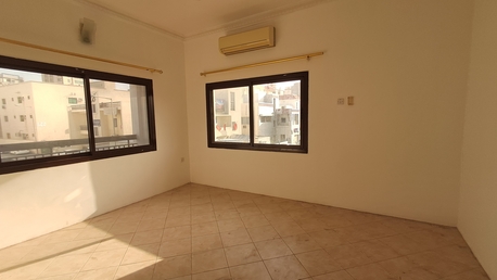 Adliya, Commercial Villas, BHD 650,  5 Room Independent Commercial Villa For Rent In Adliya