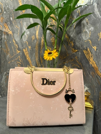 Riyadh, Clothing & Accessories, Ladies Bags , Glases And Heels