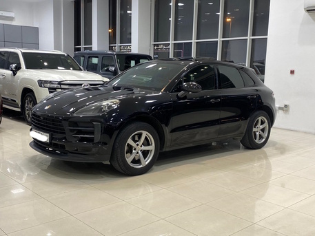 Manama, Vehicles, Cars & Trucks , BHD 12500,  Porsche Macan,  2020,  Automatic,  80400 KM,    (Black)