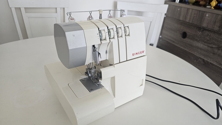 Sanabis, Household Items, BHD 50,  Singer Overlock Machine For Sale