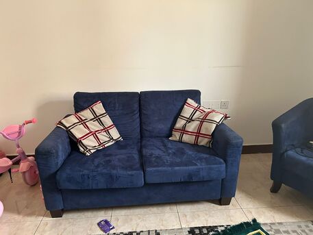 Budaiya, Furniture, BHD 20,  Sofa Set Blue Velvet (3+2+1) Negotiable
