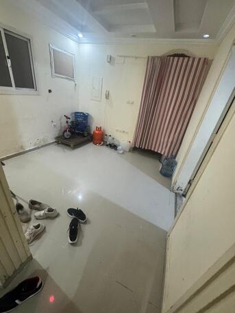Al Safa, Rooms for Rent, SAR 750/month,  Room For Rent In A 3-Bedroom Apartment