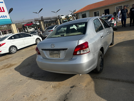 Riyadh, Vehicles, Cars & Trucks , SAR 14000,  Toyota Yaris,  2011,  Manual,  400 KM,  Yaris White , Yaris  Silver , Yaris 2009 Green