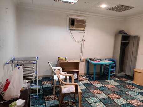 Al Malaz, Rooms for Rent, SAR 4000/year,  SAR 4000, A Separate Bachelor Independent Room Available Villa - Malaz