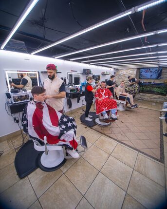 New York, Business, Cuts On Lime Barbershop