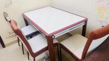 Manama, Furniture, BHD 30,  Dining Table