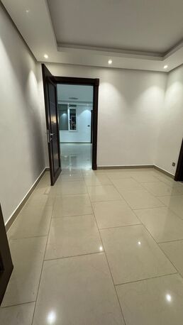 Rumaithiya, Apartments, Flats, Houses & Villas, KWD 1000/month,  4 BR,  For Rent In Rumaithiya: Ground Floor Apartment With Shared Entrance