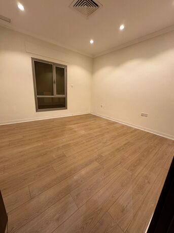 Rumaithiya, Apartments, Flats, Houses & Villas, KWD 650/month,  4 BR,  For Rent In Rumaithiya: Ground Floor Apartment With Shared Entrance