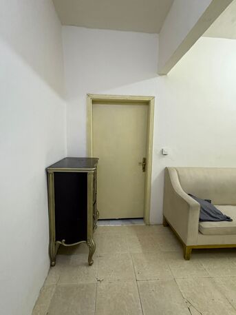 Al Malaz, Apartments, Flats, Houses & Villas, SAR 2000/month,  1 BR,  800 Sq. Meter,  1BHK 2000 / Month Furnished Villa Portion For Rent Minimum 3 Months