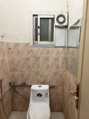 Al Malaz, Apartments, Flats, Houses & Villas, SAR 2000/month,  1 BR,  800 Sq. Meter,  1BHK 2000 / Month Furnished Villa Portion For Rent Minimum 3 Months