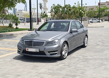 Manama, Vehicles, Cars & Trucks , BHD 3800,  Mercedes-Benz 200,  2012,  Automatic,  94000 KM,  FULL OPTION