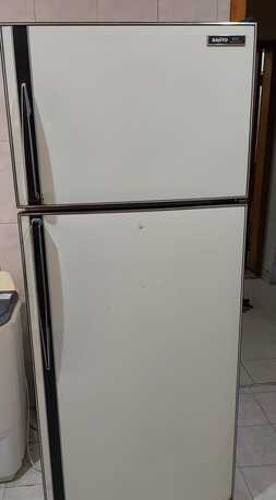 Dammam, Household Items, SAR 600,  Refrigerator - SANYO, 110W