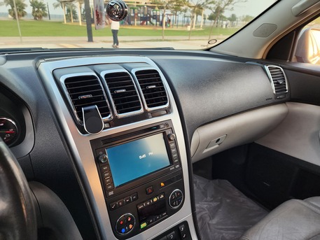 Khobar, Vehicles, Cars & Trucks , SAR 17000,  Gmc Acadia,  2009,  Automatic,  288400 KM,  17K SAR  , Fully , Full Option
