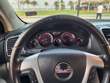 Khobar, Vehicles, Cars & Trucks , SAR 17000,  Gmc Acadia,  2009,  Automatic,  288400 KM,  17K SAR  , Fully , Full Option