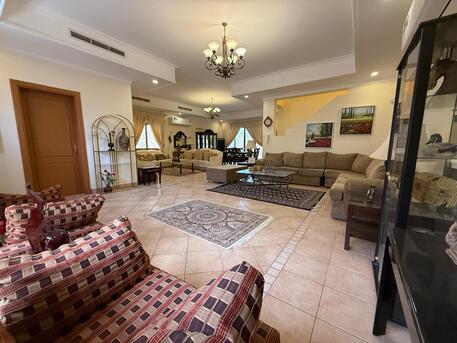 Zinj, Apartments, Flats, Houses & Villas, Furnished,  5 BR,  680 Sq. Meter,  FULLY FURNISHED  PRIVATE VILLA5 5 BEDROOM  IN ZINJ WITH PRIVATE  POOL