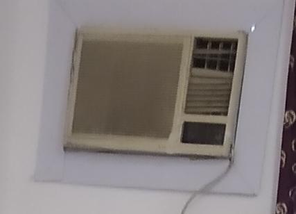 Riyadh, Air Conditioners, SAR 1600,  I Have 1 Split AC (2 Tons )and 1 Window AC1.5 Tons