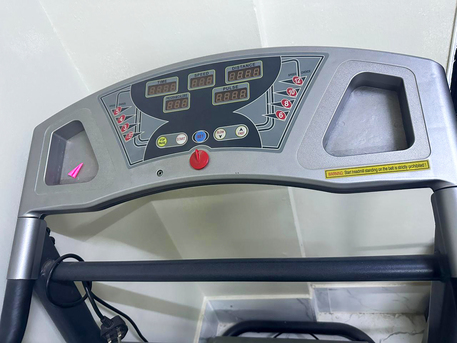 Jeddah, Sporting Goods, SAR 1000,  Treadmill And Exercise Bench For Sale