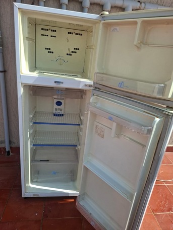 Jeddah, Appliances, SAR 1200,  Split Unit And Fridge For Sale
