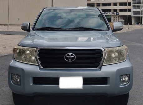 Manama, Vehicles, Cars & Trucks , Toyota Land Cruiser,  2014,  Automatic,  189000 KM,    (  6 Cylinder )