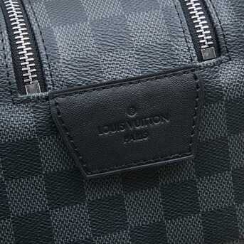 Khobar, Purses & Wallets, SAR 750,  LV Men Wash Bag - New Never Used