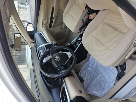 Riyadh, Vehicles, Cars & Trucks , SAR 30000,  Toyota Yaris,  2019,  Automatic,  123000 KM,  Engine, Gear Okala. No Airbag. Have Minor Scratch.