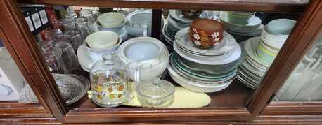 Isa Town, Household Items, BHD 10,  Turkish Carpets 3nos, Table,trampoline,Laundary Basket,dispensor Dinning Table