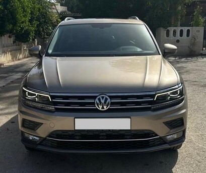Barbar, Vehicles, Cars & Trucks , BHD 8000,  Volkswagen Tiguan 2.0L TSI,  2018,  Automatic,  52000 KM,  Volkswagen Tiguan  2.0L TSI, S, Single Owner